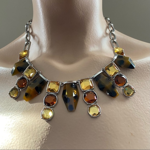 Lia Sophia women animal print amber colour cut crystal, signed necklace. Used. - Picture 11 of 12